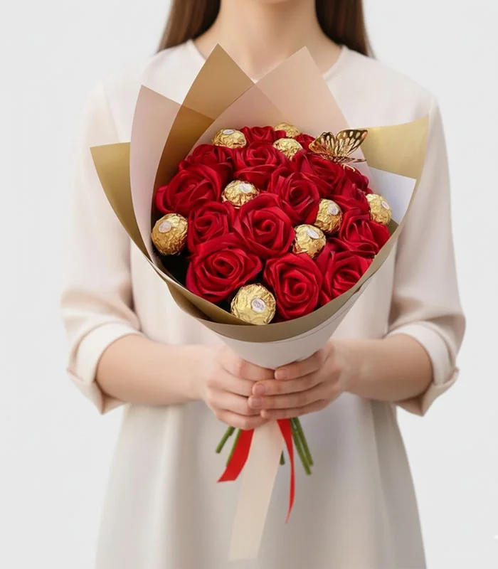 ramo-valentin-con-modelo